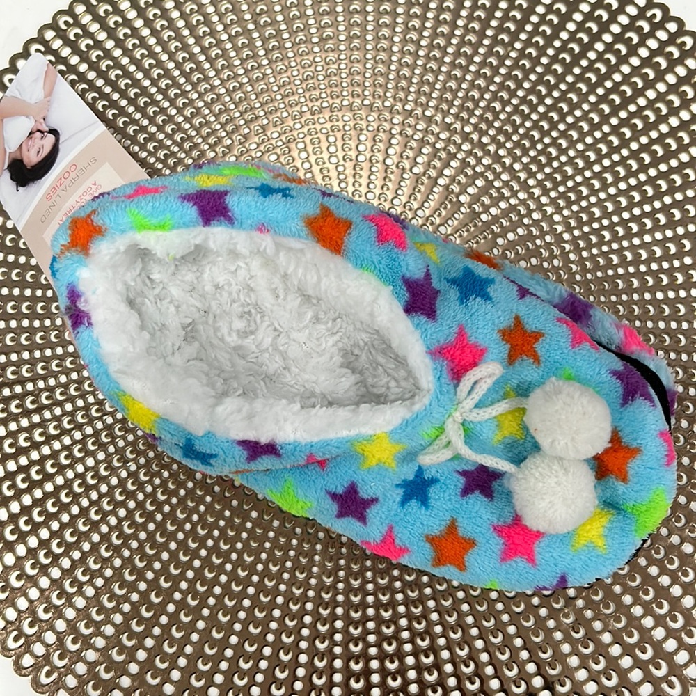 Sherpa lined slippers. Retail $17 Size 8-10. 100% Polyester. NWT cozy any season